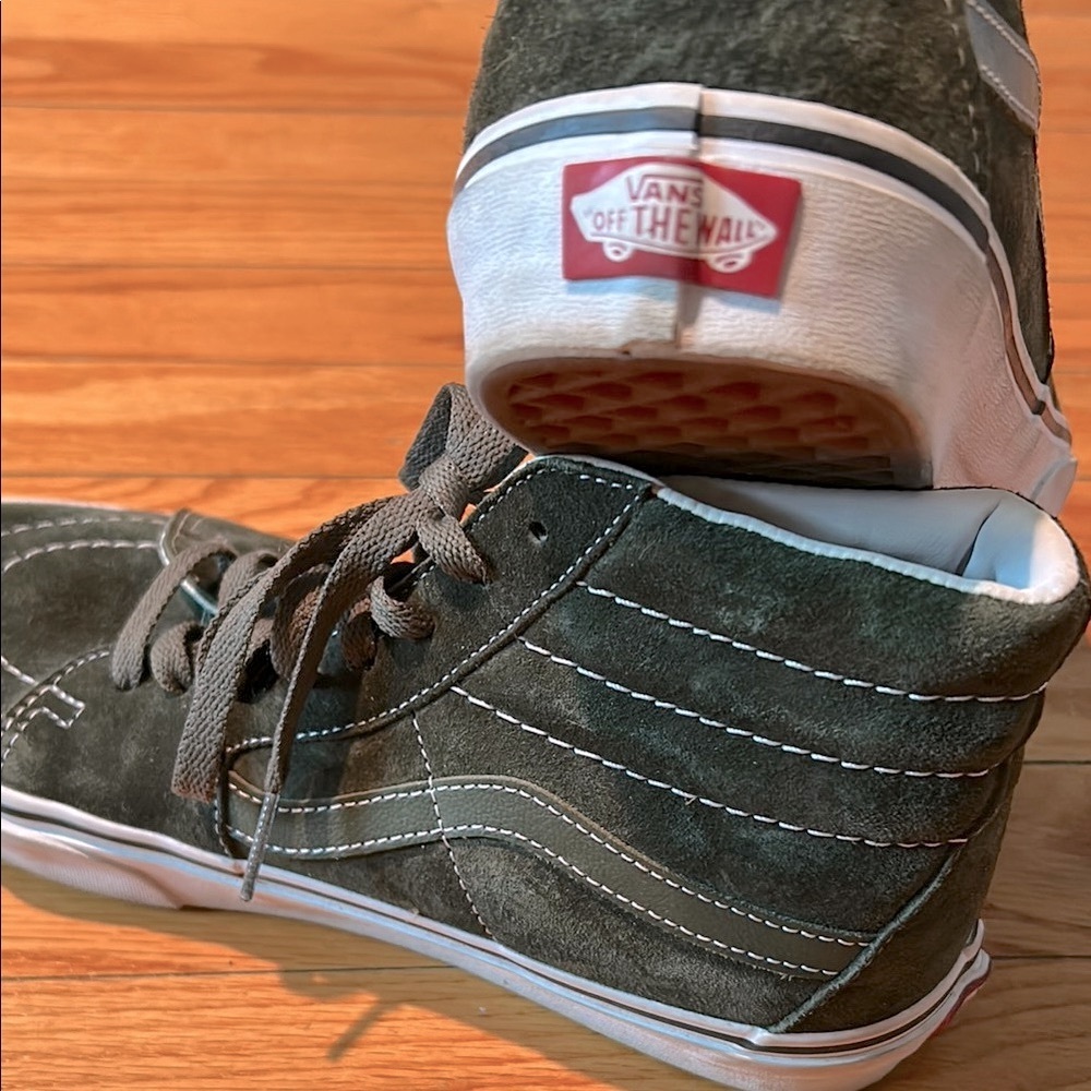 Vans Green High-Top Sneakers - Picture 4 of 8